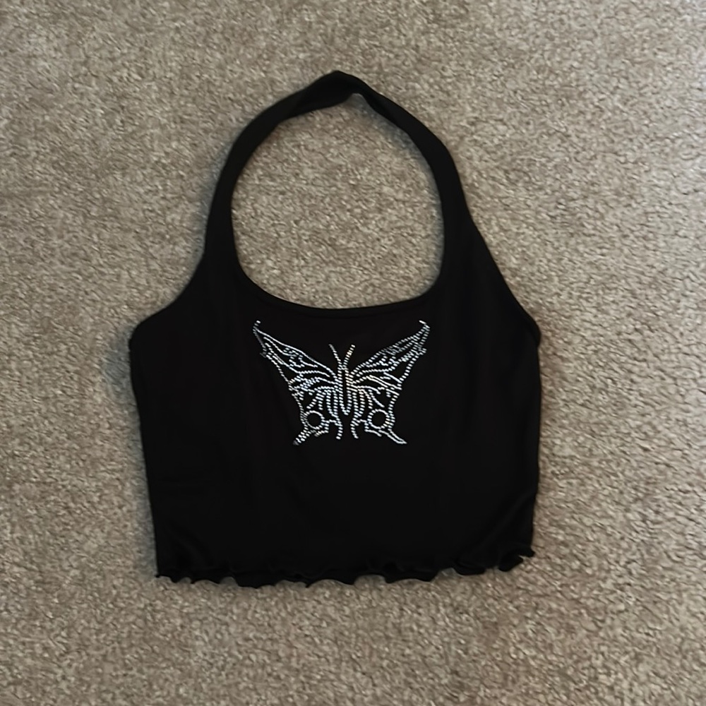 black crop top